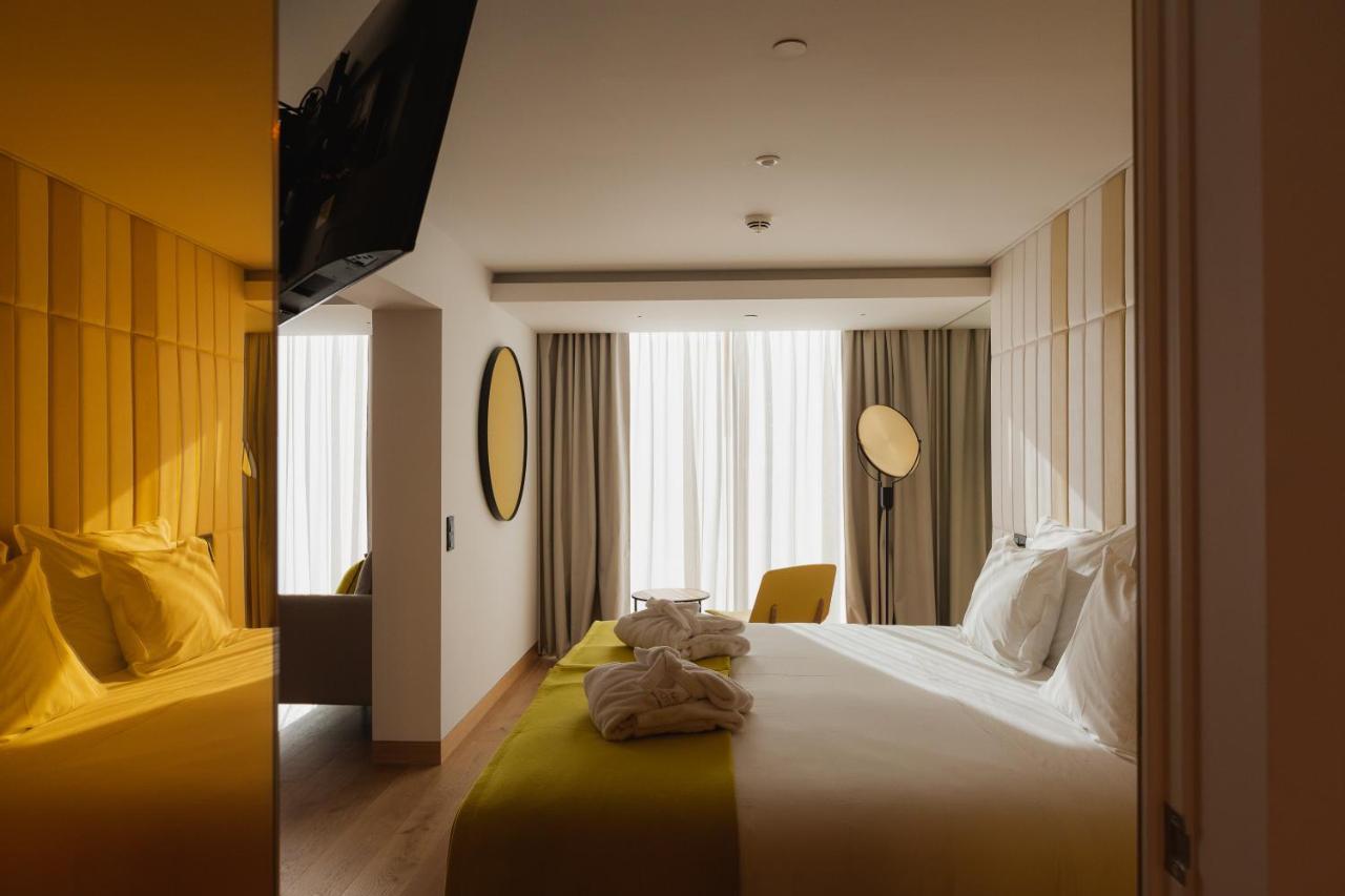 Lumen Hotel & The Lisbon Light Show Luaran gambar
