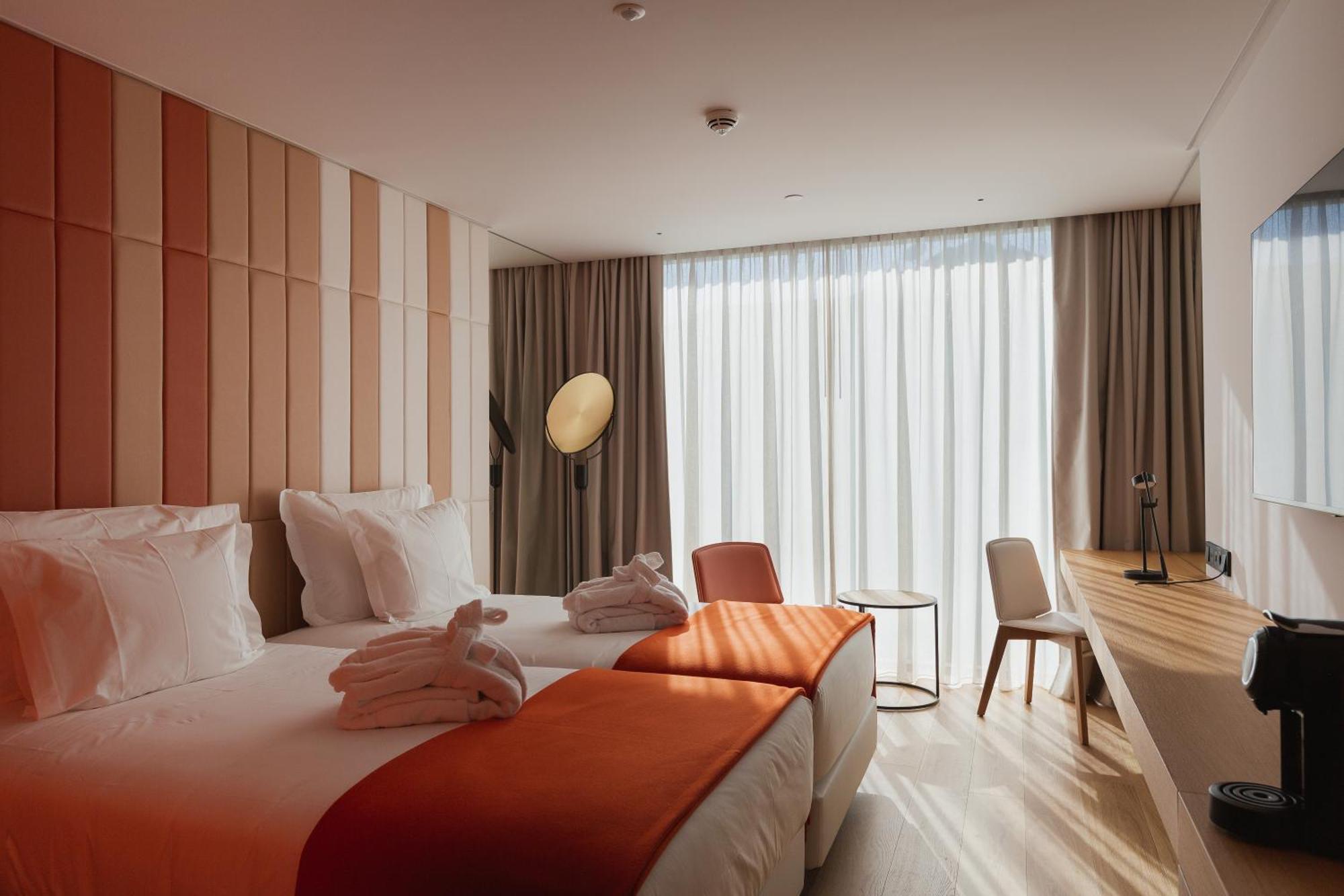 Lumen Hotel & The Lisbon Light Show Luaran gambar